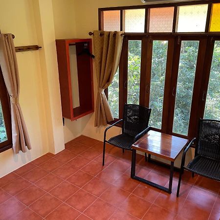 Art'S Riverview Lodge Khao Sok National Park Esterno foto