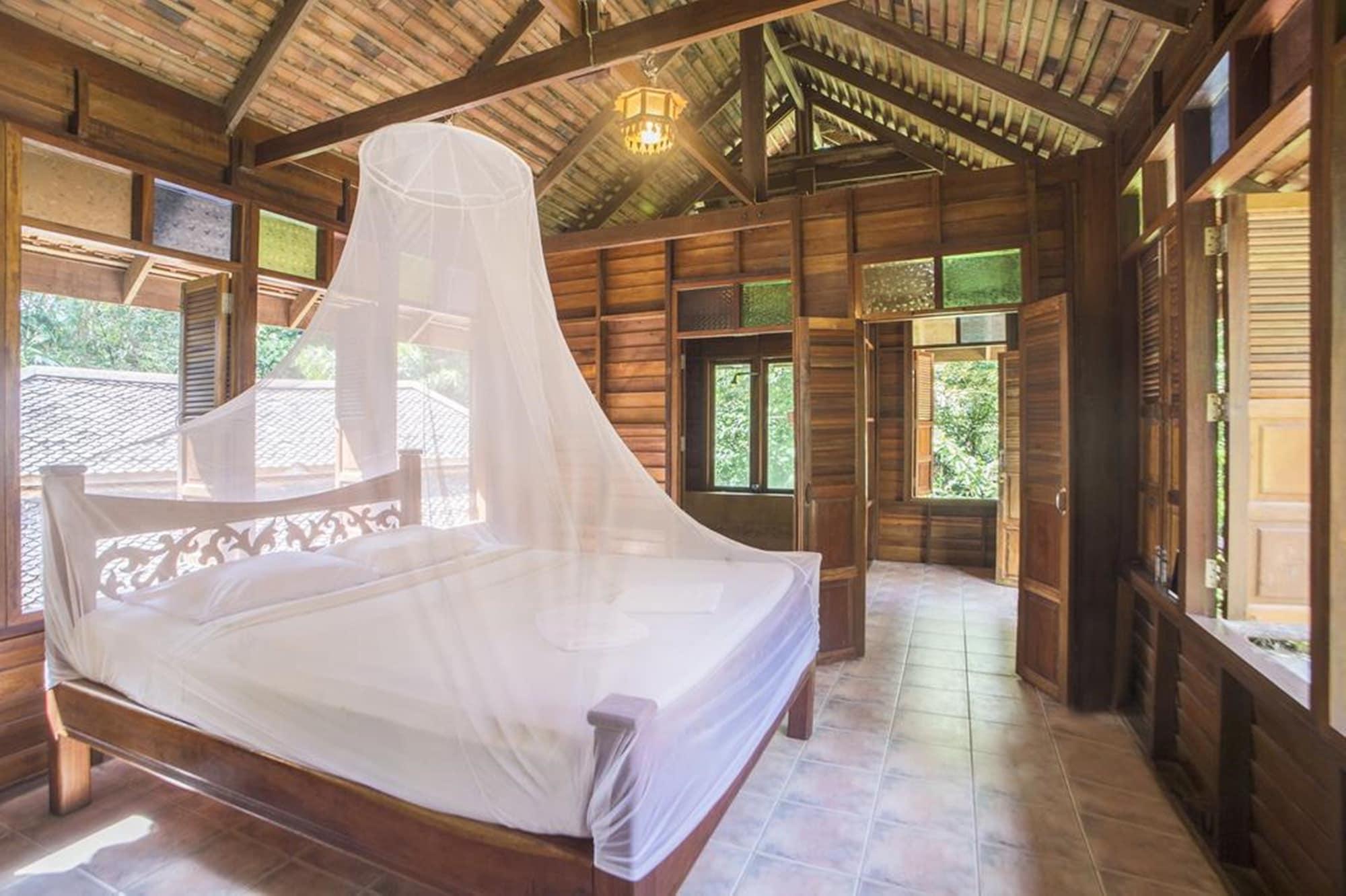 Art'S Riverview Lodge Khao Sok National Park Esterno foto