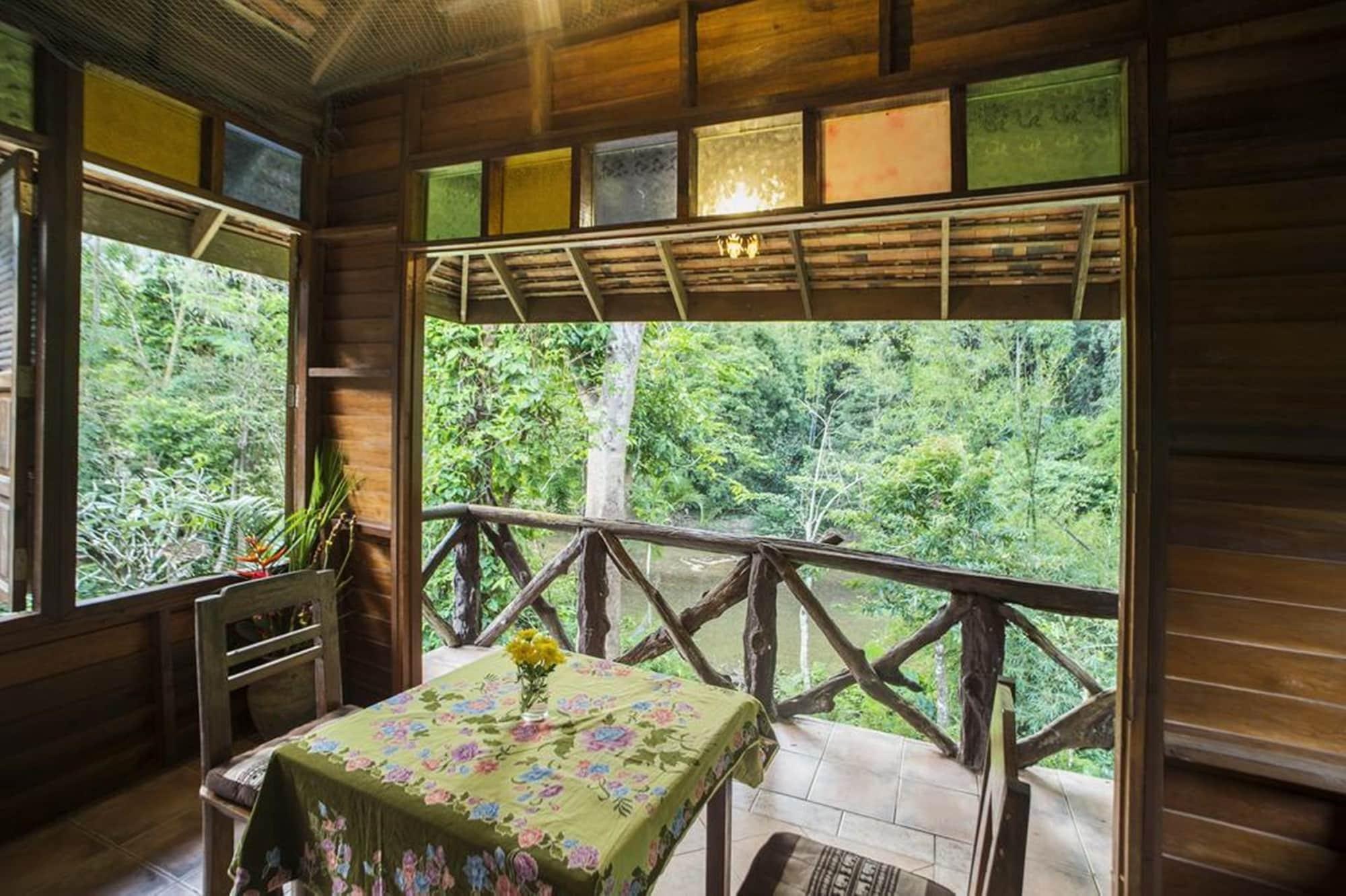 Art'S Riverview Lodge Khao Sok National Park Esterno foto
