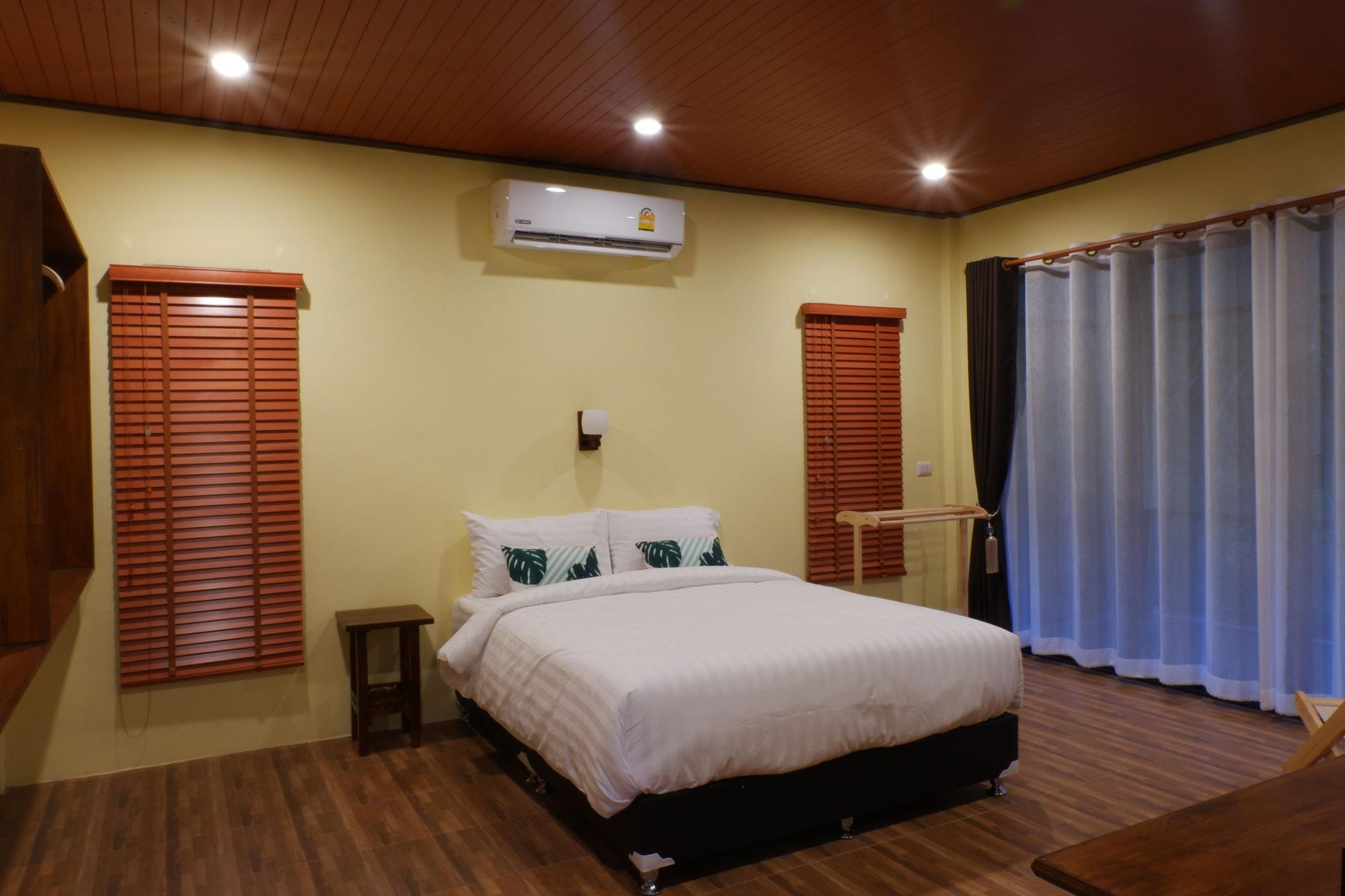 Art'S Riverview Lodge Khao Sok National Park Esterno foto