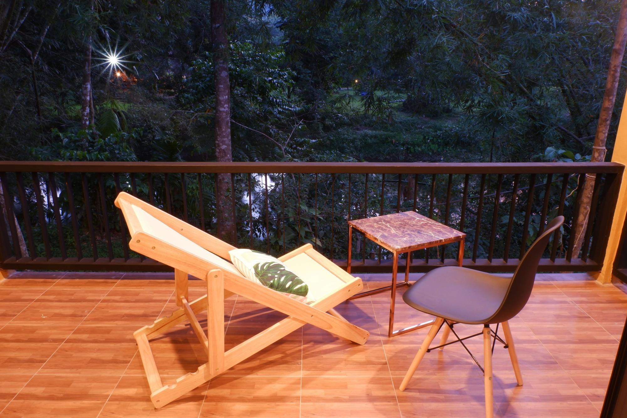 Art'S Riverview Lodge Khao Sok National Park Esterno foto