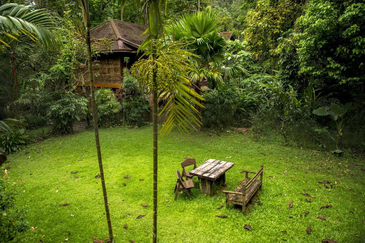 Art'S Riverview Lodge Khao Sok National Park Esterno foto