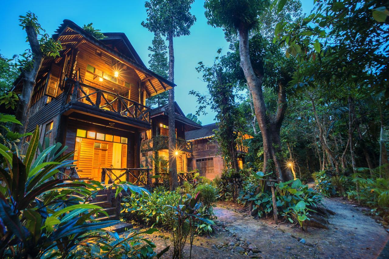 Art'S Riverview Lodge Khao Sok National Park Esterno foto