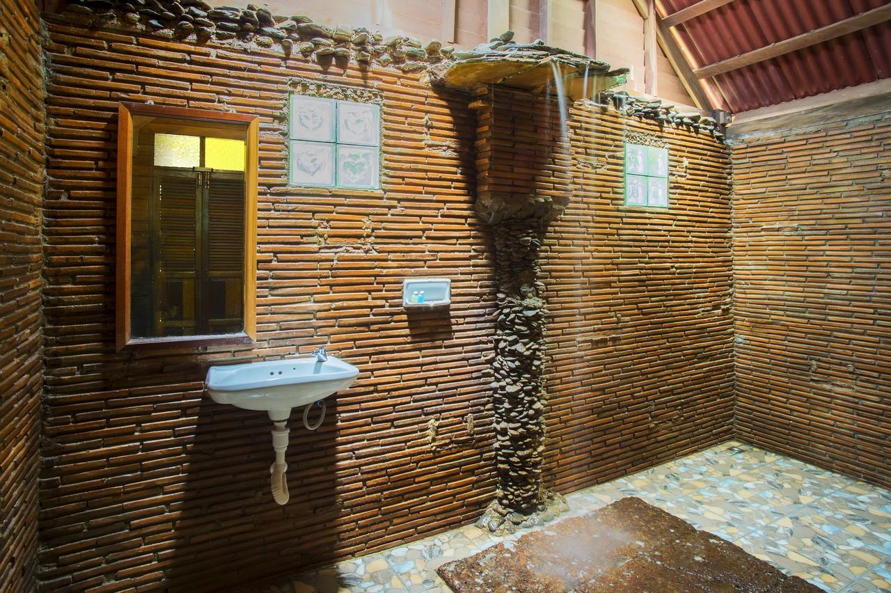 Art'S Riverview Lodge Khao Sok National Park Esterno foto