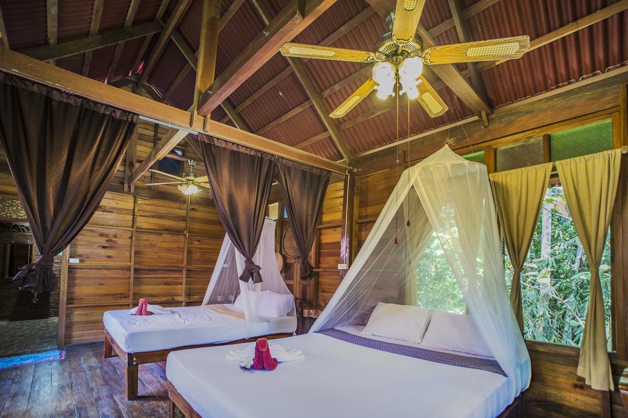Art'S Riverview Lodge Khao Sok National Park Esterno foto
