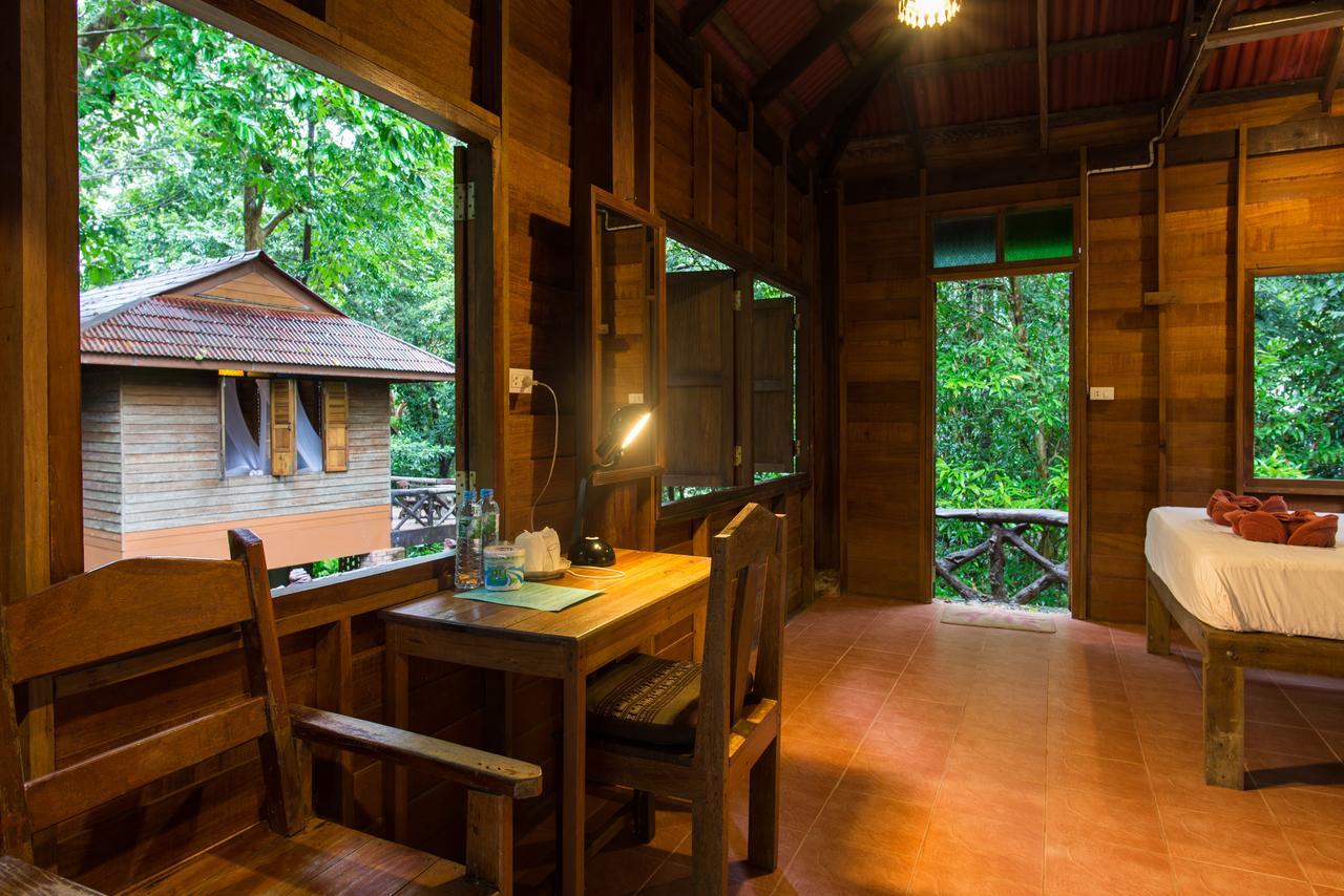 Art'S Riverview Lodge Khao Sok National Park Esterno foto
