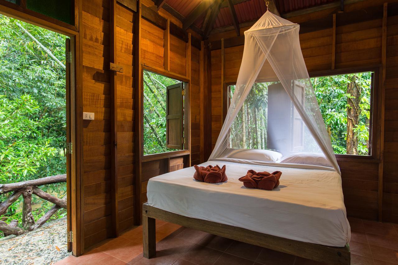 Art'S Riverview Lodge Khao Sok National Park Esterno foto