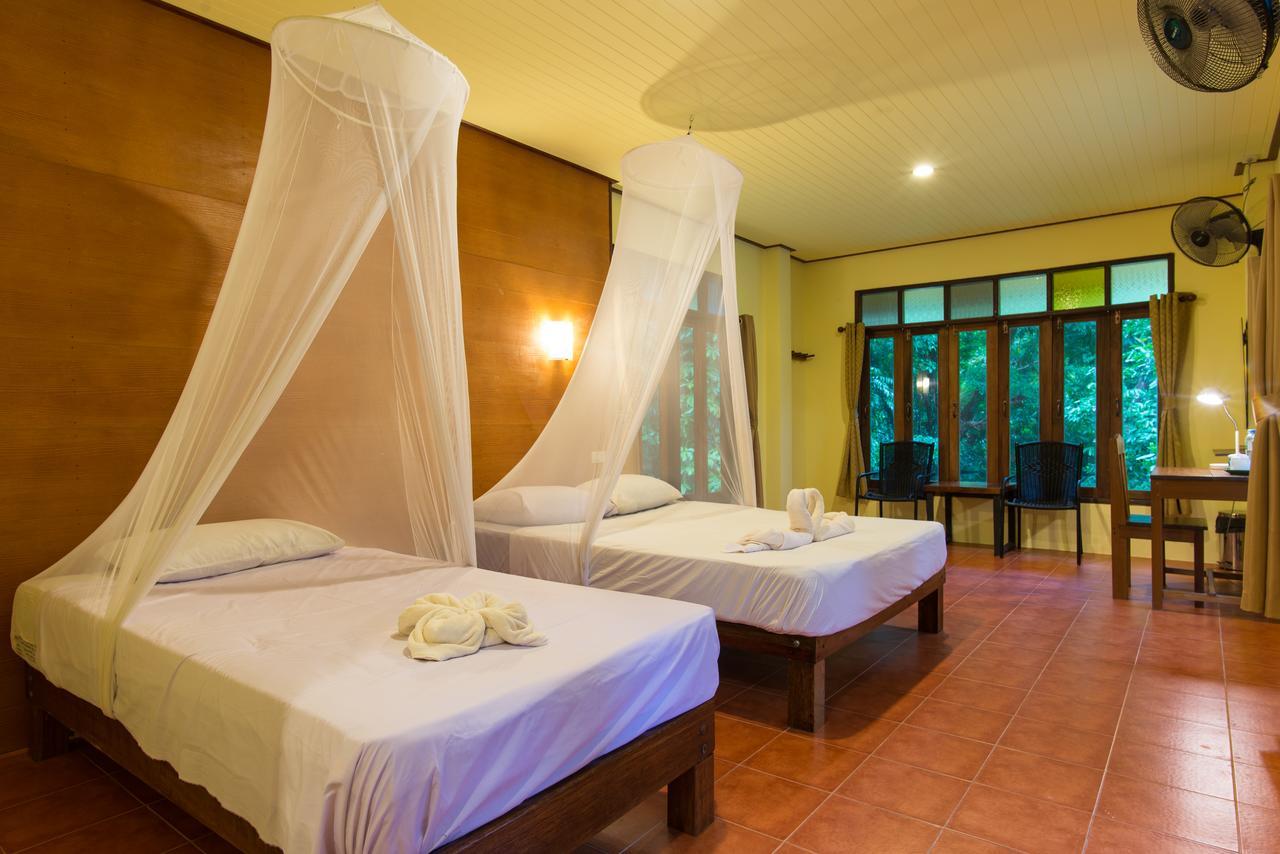 Art'S Riverview Lodge Khao Sok National Park Esterno foto