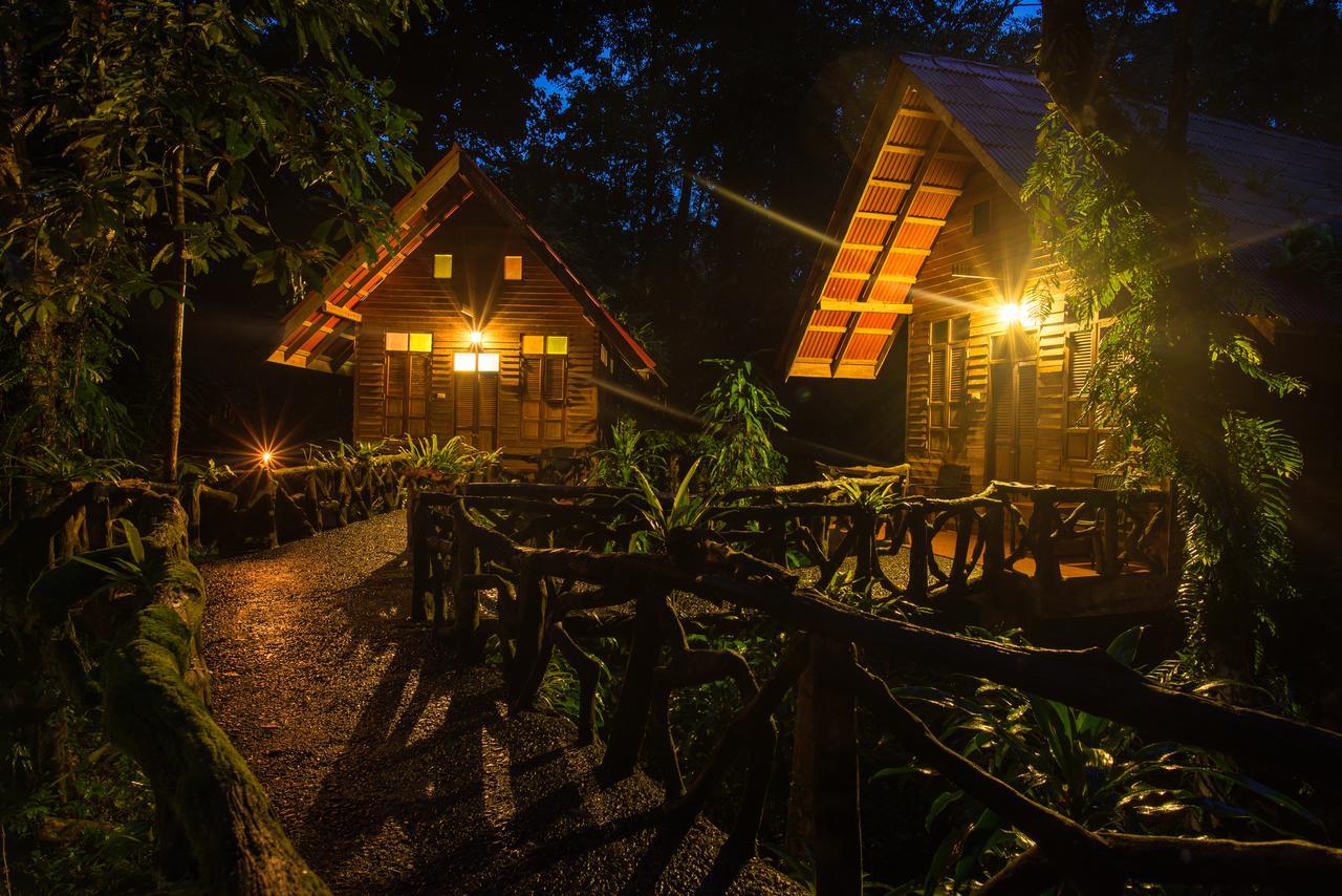 Art'S Riverview Lodge Khao Sok National Park Esterno foto